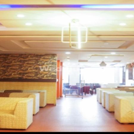 Hotel Eurasia Mohali International Airport Zirakpur エクステリア 写真
