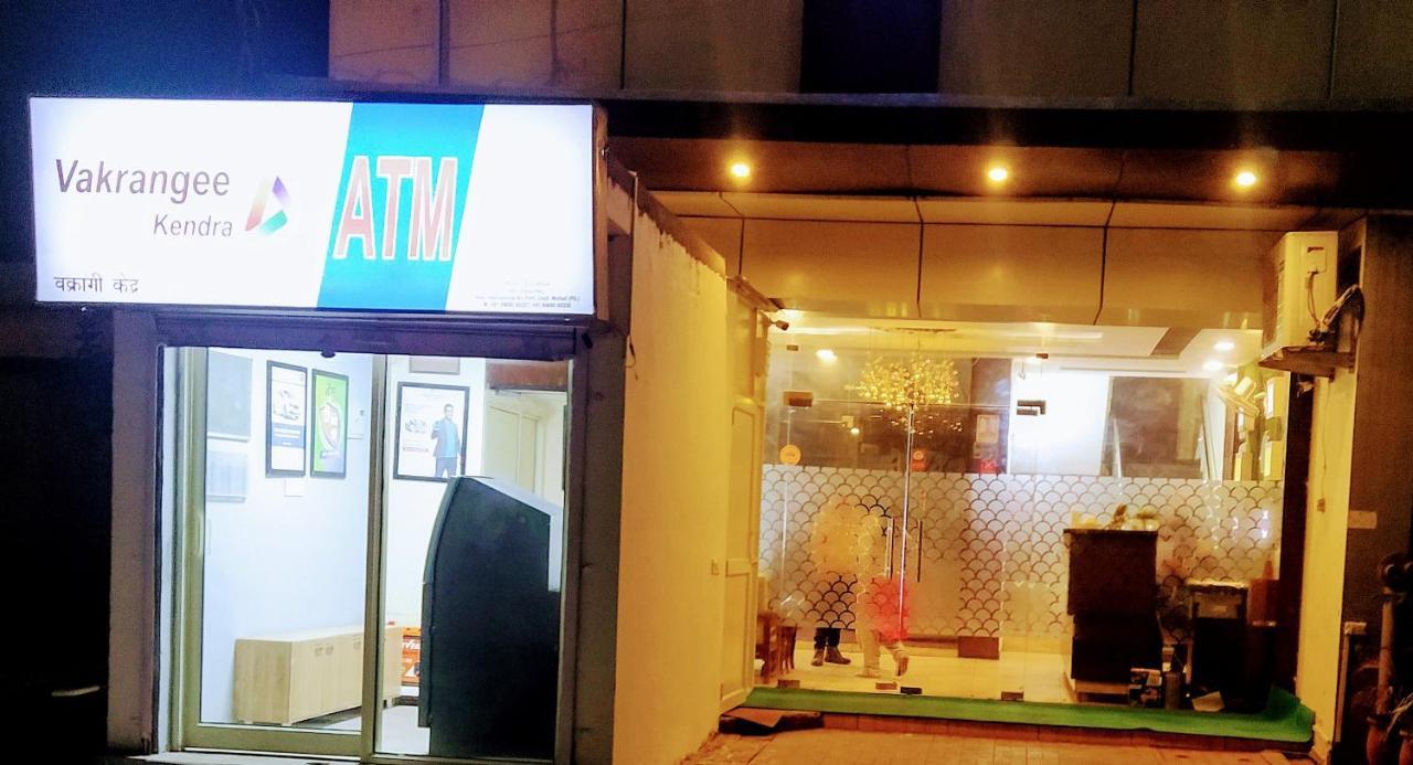 Hotel Eurasia Mohali International Airport Zirakpur エクステリア 写真
