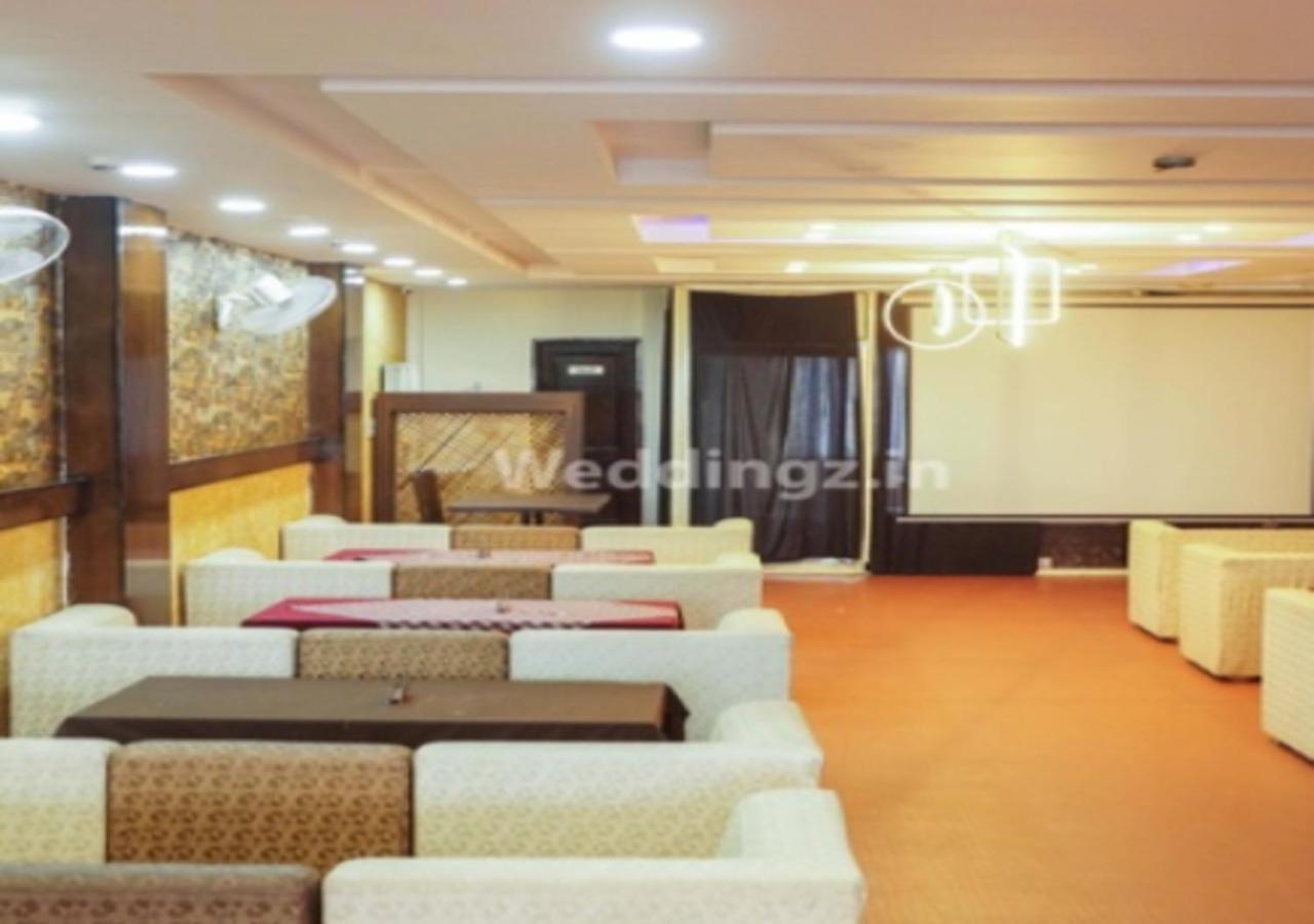 Hotel Eurasia Mohali International Airport Zirakpur エクステリア 写真
