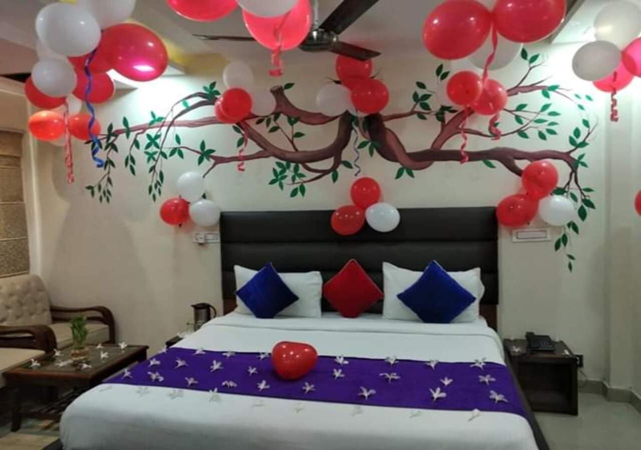 Hotel Eurasia Mohali International Airport Zirakpur エクステリア 写真
